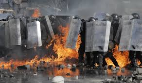 Сторонники Майдана били по Януковичу и «Беркуту», а попали по единой Украине