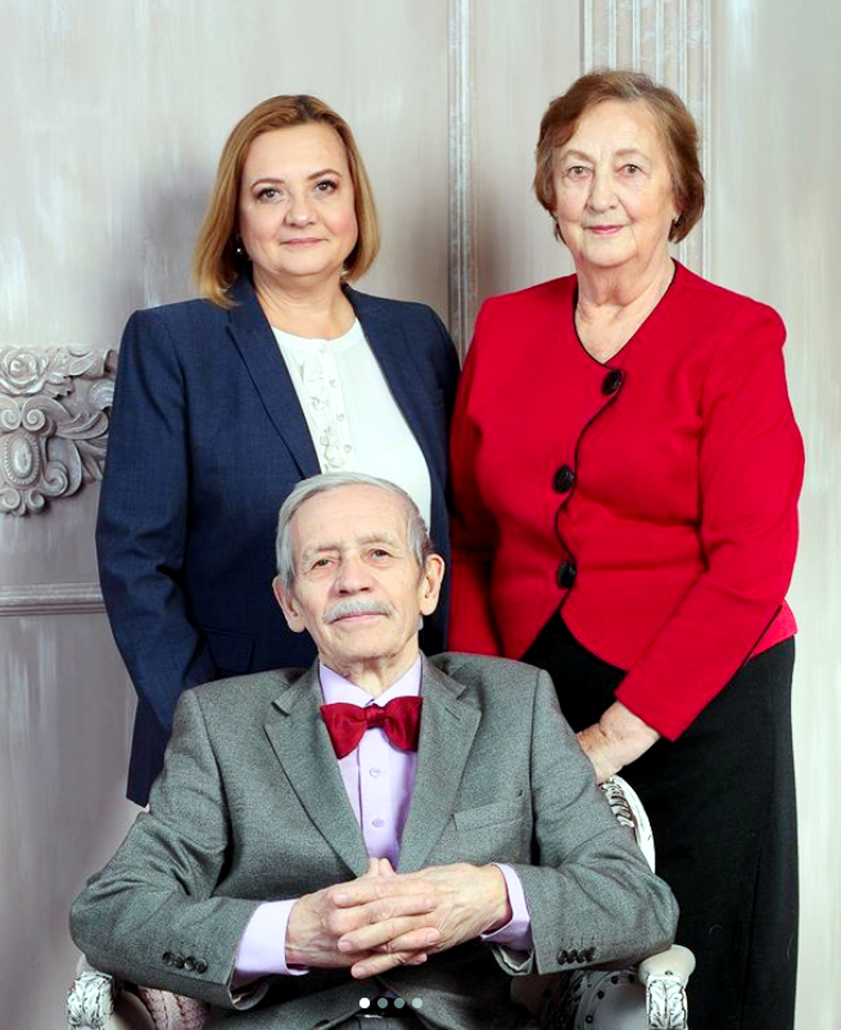 Пятьдесят восемь лет вместе! В 2020 году родители полковника Елены Вавиловой были награждены медалью «За любовь и верность»