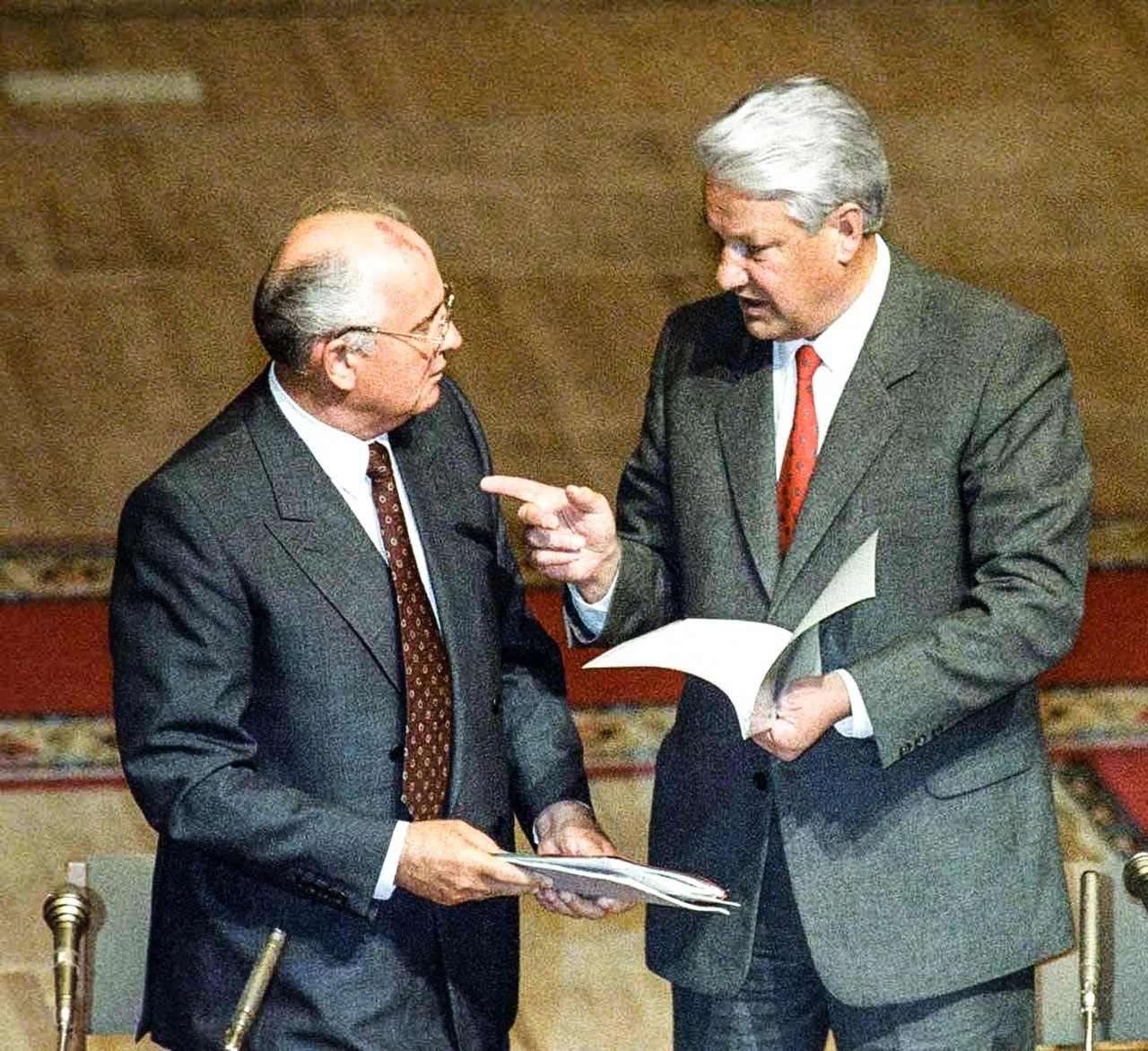 После августа 1991 года (ГКЧП) Группа «А» подчинялась сразу двум президентам — Советского Союза (Горбачёву) и России (Ельцину)
