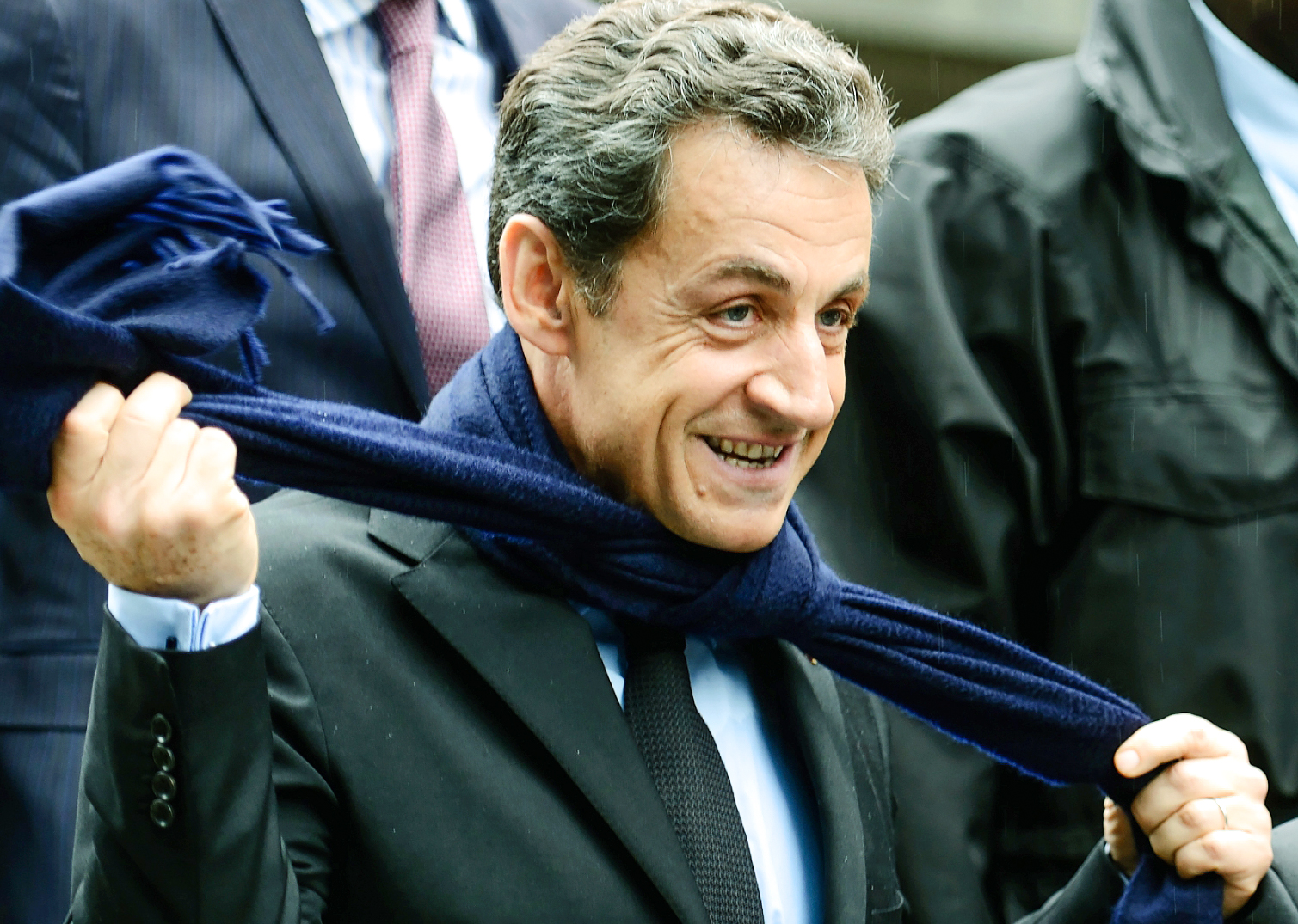 Глава УЕФА Мишель Платини решил изменить своё решение в пользу Катара после обеда с Николя Саркози (на фото) и членом королевской семьи Катара