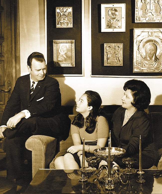 Князь Владимир Кириллович с женою Леонидой и дочерью Марией