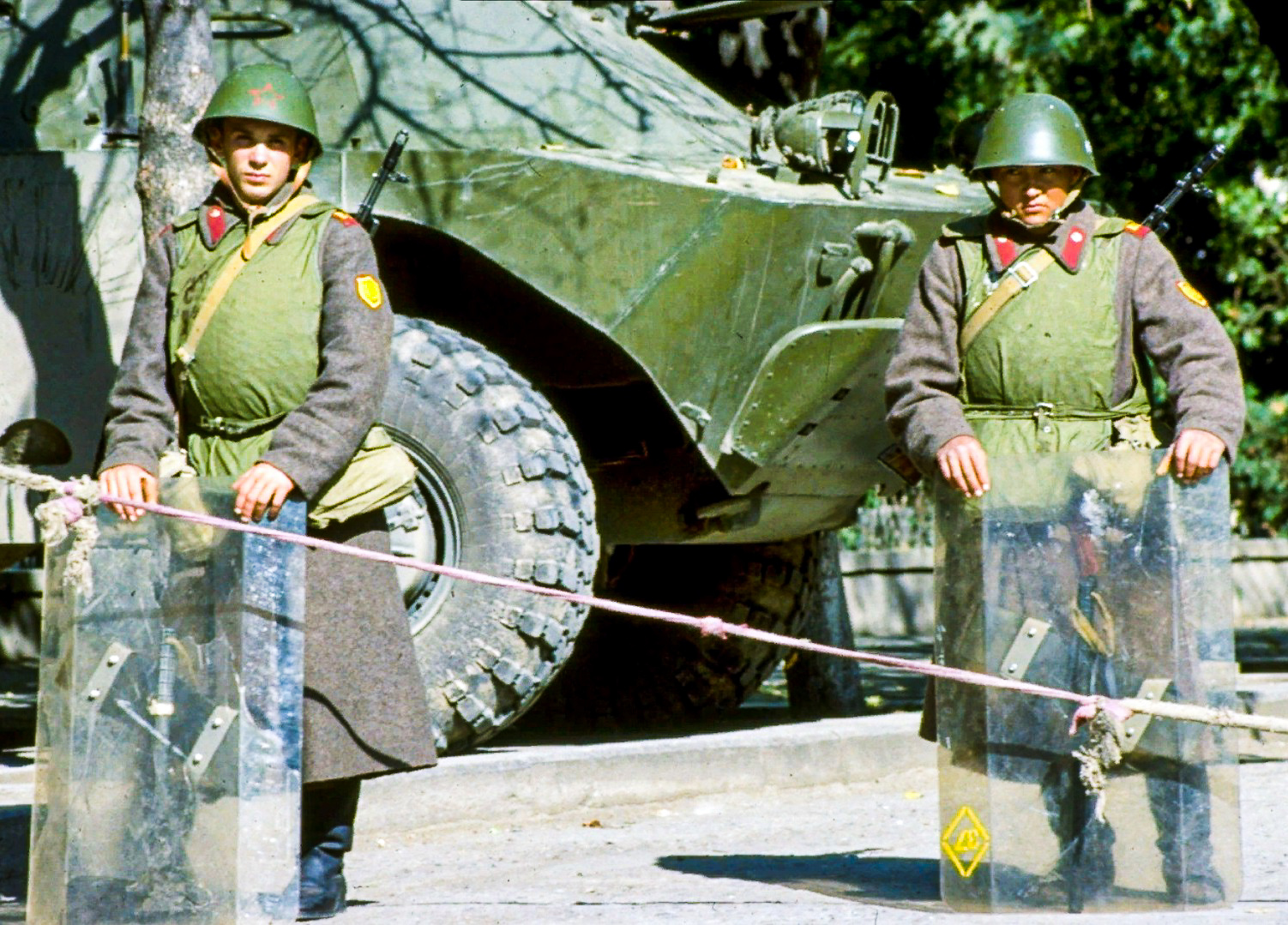 В Нагорный Карабах для обеспечения порядка были введены части внутренних войск МВД СССР