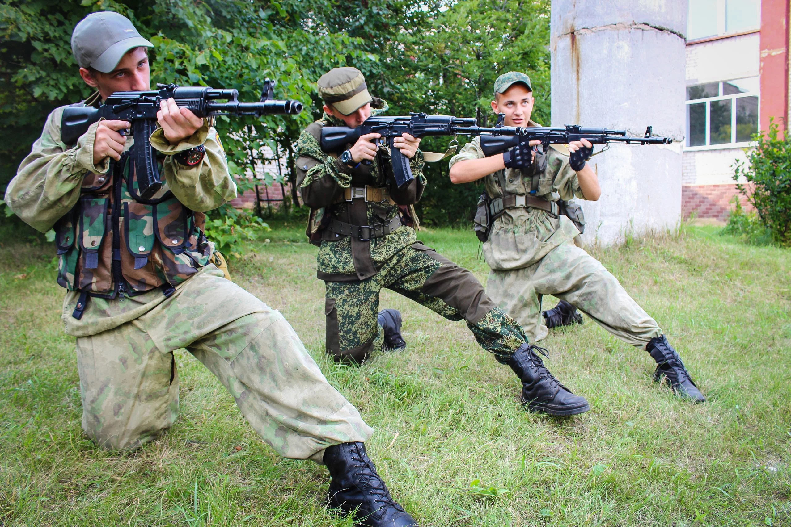 Военно-патриотическое воспитание молодёжи как одна из основ независимости страны в будущем. ВПМО «Воин» имени Героя России Александра Перова (Челябинск)