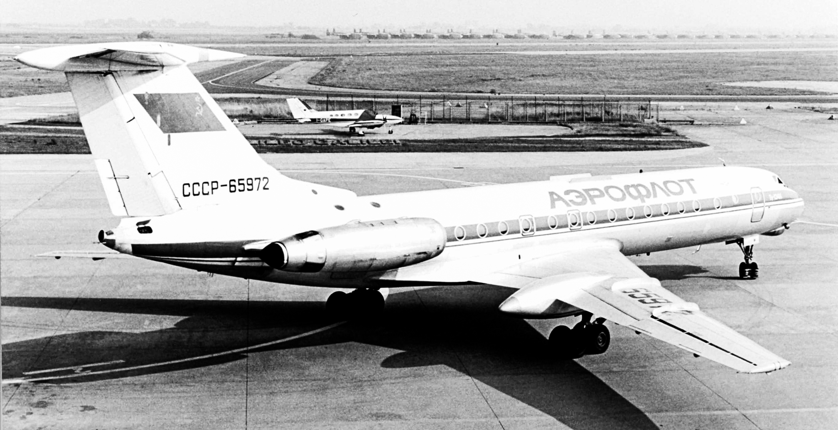 Самолёт ТУ-134А авиакомпании «Аэрофлот», аналогичный тому, что был частично захвачен вооружёнными террористами 18 ноября 1983 года