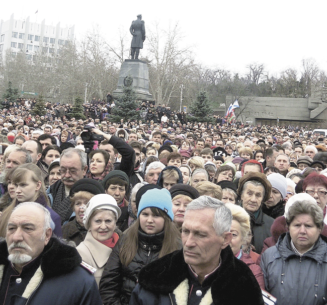 Такого массового народного схода Севастополь давно не видел