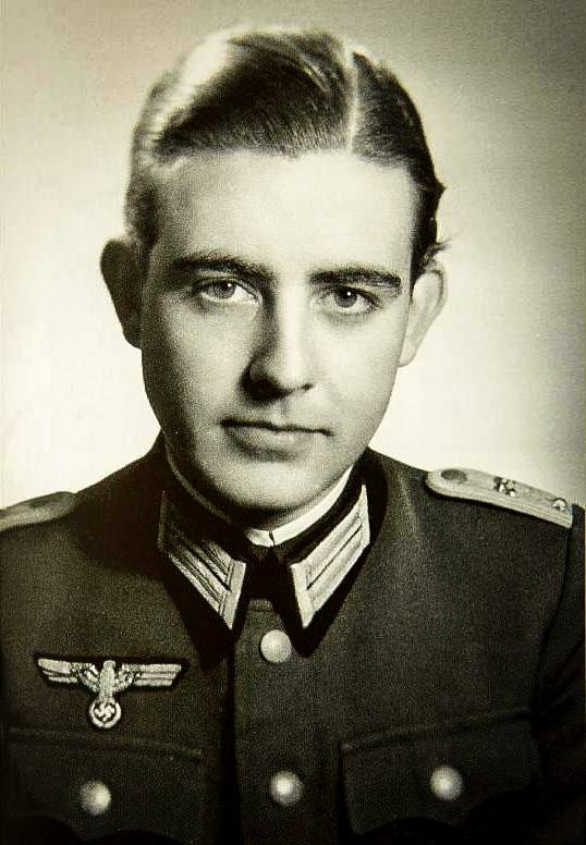 Лейтенант Шёнбек в 1944 году